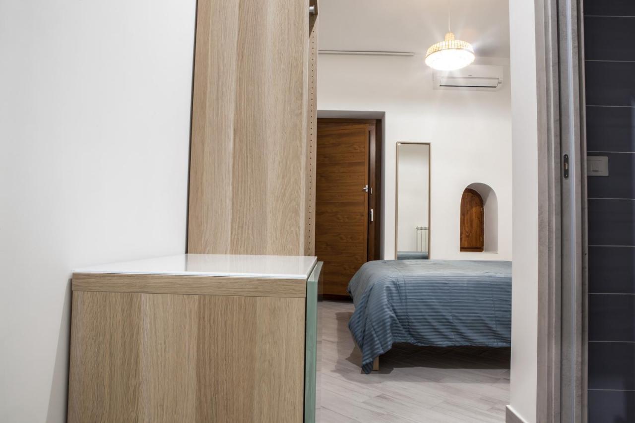 مبيت وإفطار كاستروفيلاري Pomodoro Bed المظهر الخارجي الصورة