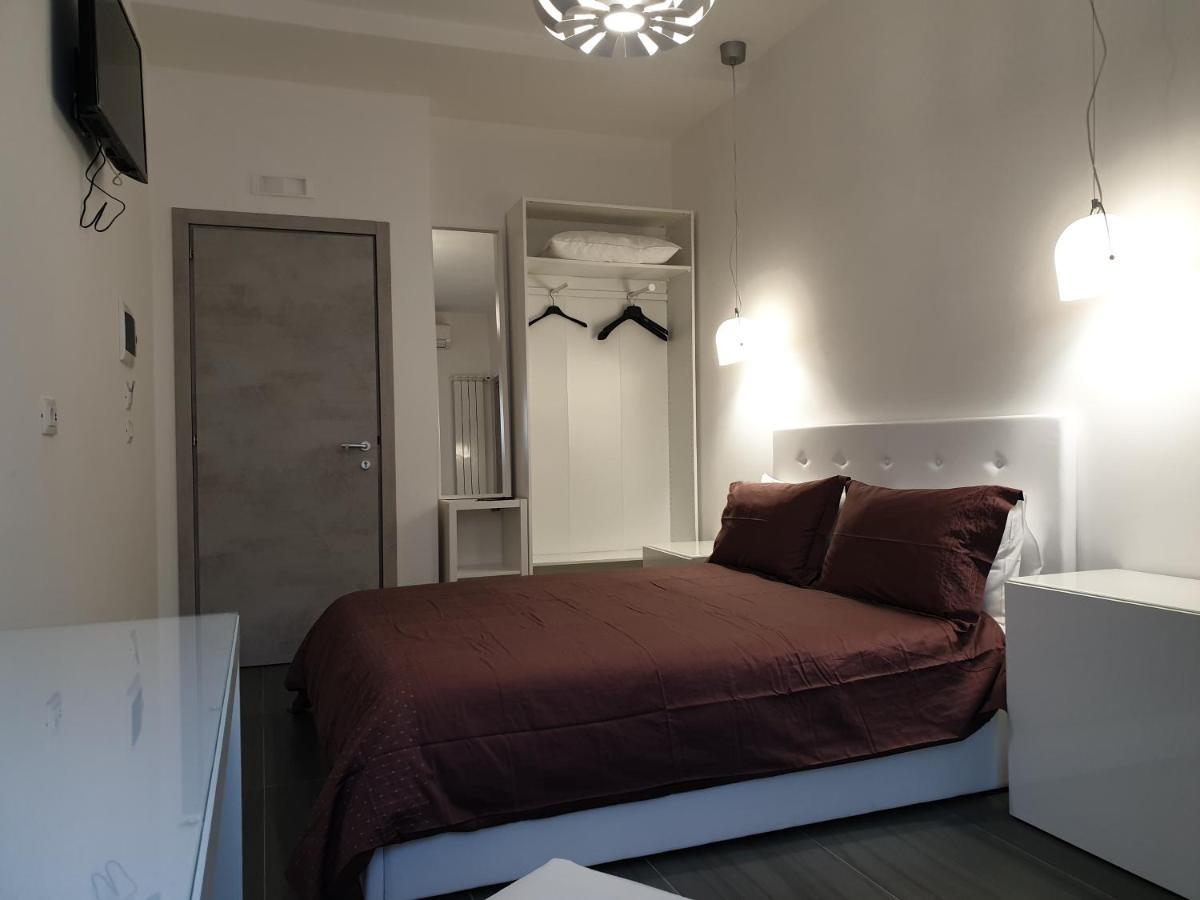 مبيت وإفطار كاستروفيلاري Pomodoro Bed المظهر الخارجي الصورة